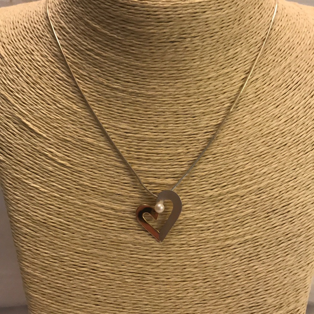 Silver, Gold, Pearl necklace